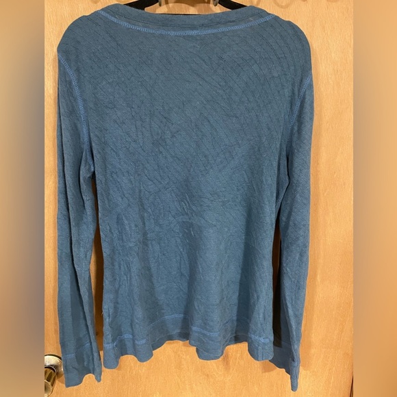 #155- THE NORTH FACE -Long Sleeve Henley 2 Button - Picture 2 of 4